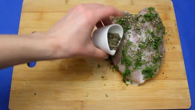 Рецепт приготовления куриной грудки в травах в мультиварке VITEK VT-4217 BN смотреть онлайн