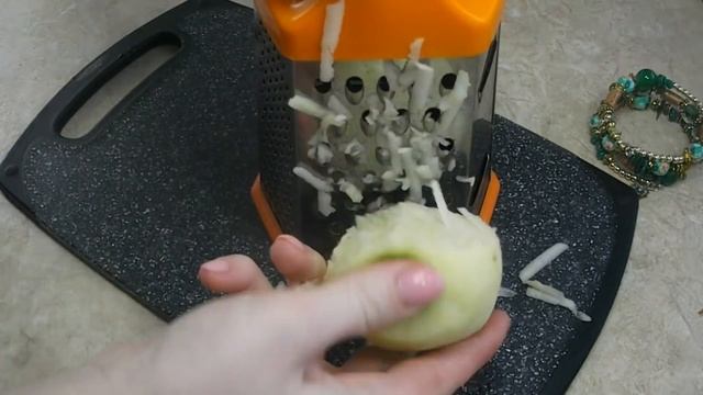 Витаминный Яркий Салат с яблоком и грецкими орехами смотреть онлайн