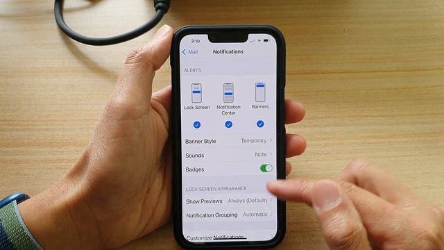 iPhone 13/13 Pro: How to Enable/Disable Mail Notification Badges смотреть онлайн