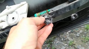 Volkswagen Touareg сломался правый передний стеклоподъемник