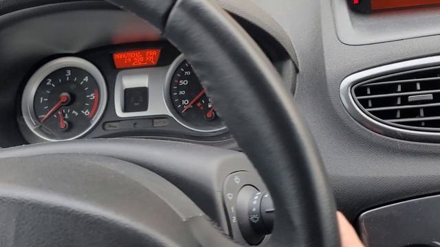 Сброс сервисного интервала Т.О.(ключика). Reno Clio 3 2008г. Как убрать ключ сервисного обслуж. смотреть онлайн