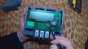 Меркурий 200.02 разбираем электросчётчик. Что внутри.