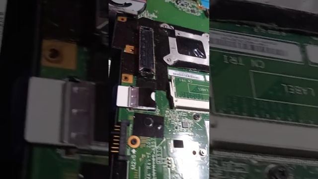 ThinkPad t420 3 kapasitor pecah faktor usia #thinkpad #thinkpadt420 #laptop #matot смотреть онлайн