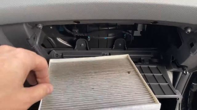 Как поменять салонный фильтр Hyundai Creta / Замена фильтра кондиционера смотреть онлайн