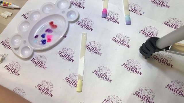 Аэропуффинг — создание омбре специальной кистью со спонжем. Запись прямого эфира. смотреть онлайн