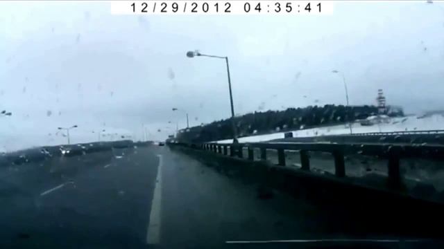 Шокирующее Крушение самолета ТУ-204 - 29.12.12 смотреть онлайн