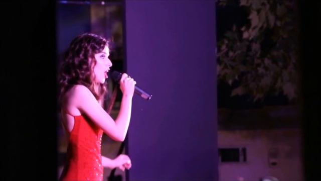 Hallelujah - Sara Ramos смотреть онлайн
