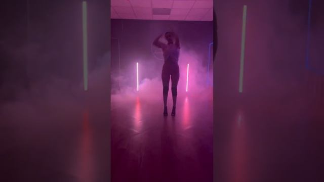 Хореограф Элина⭐️ high heels ? @kisa_claus смотреть онлайн