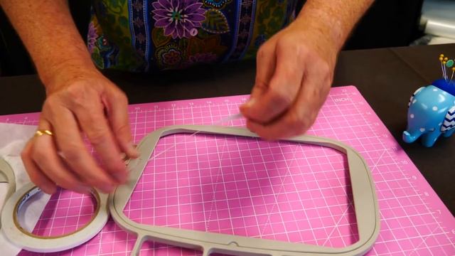 How To Hoop Up Stabiliser For Machine Embroidery "The Right Way!" смотреть онлайн