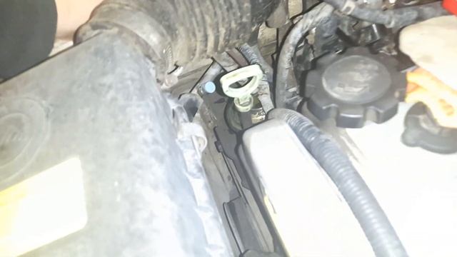 Как легко и просто поменять жидкость ГУР Geely CK2 смотреть онлайн