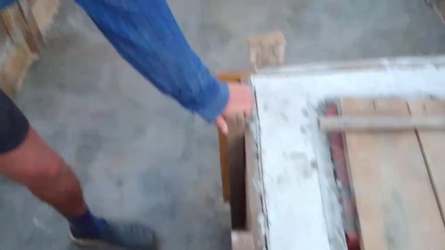 Праймер 1101 в качестве защиты фанерной опалубки, начал монтаж стен из сибита в бане. Новосибирск ✌