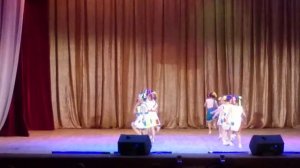 Бум бум ла ла хорошая песенка. Танец.