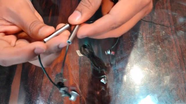 Mi Headphone & Mi Wireless Bluetooth Headphones Review and Unboxing in Hindi смотреть онлайн