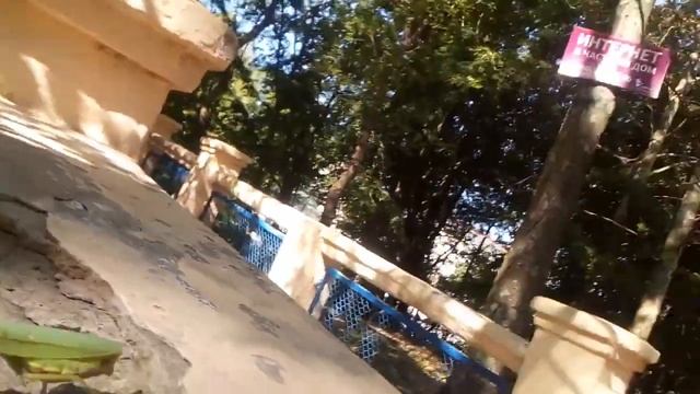 Огромный кузнечик смотреть онлайн