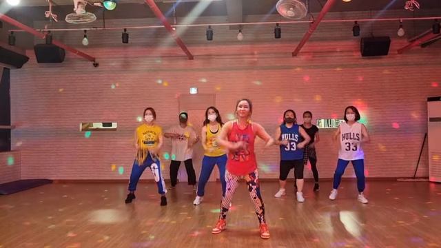 [JJ댄스신월성] Zumba/Bachata kay one ft Cristobal смотреть онлайн