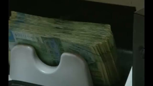 Старые купюры в 2 тысячи тенге станут недействительными