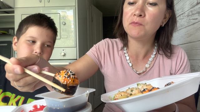 Плохое настроение из-за дождей в #Сочи/ заказала #СУШИ смотреть онлайн