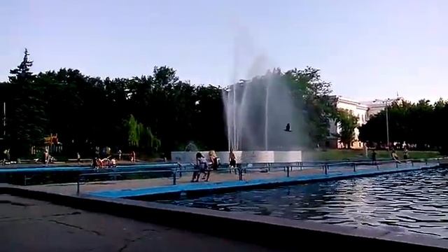 Краматорский фонтан и дети 2 июня 2015 года смотреть онлайн
