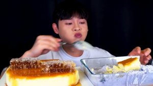 ASMR 통벌꿀집과 치즈케이크??블루베리크림&글레이즈도넛 빈츠 초코바 먹방 Honey Cheese Cake With BlueBerry Cre