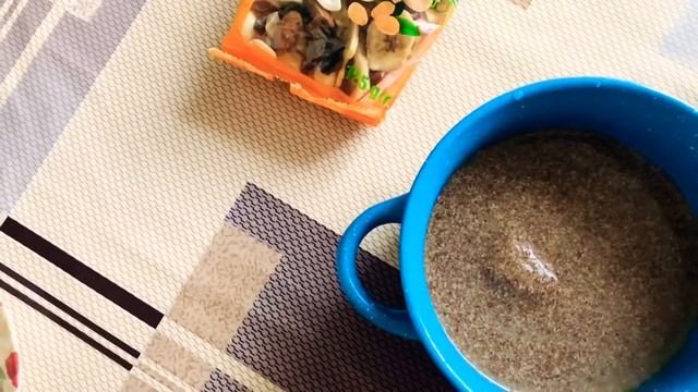 Льняная каша с медом. Как приготовить кашу из семян льна дома. Рецепт каши с медом и сухофруктами. смотреть онлайн