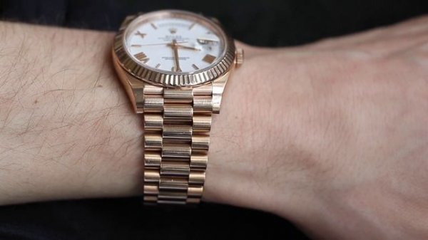 Rolex Day-Date 40 Rose Gold - 228235 Review