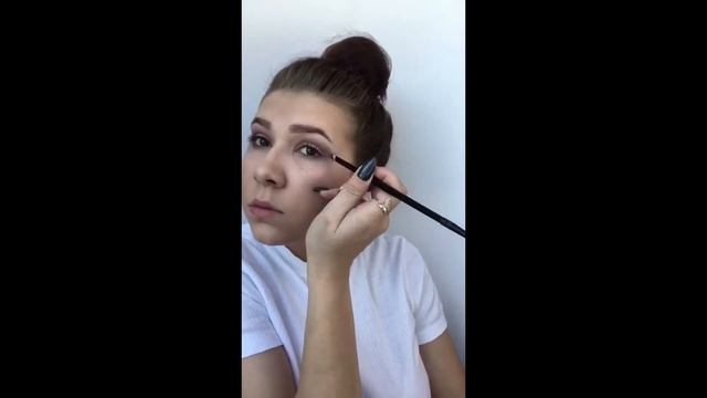 Дневной макияж в лиловых оттенках ?? смотреть онлайн