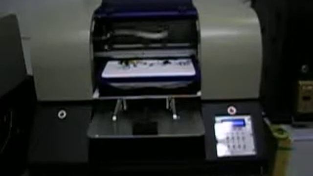 DreamJet-329 и DreamJet-2400 - печать футболка (пигментые чернила для ткани) видео 2 смотреть онлайн