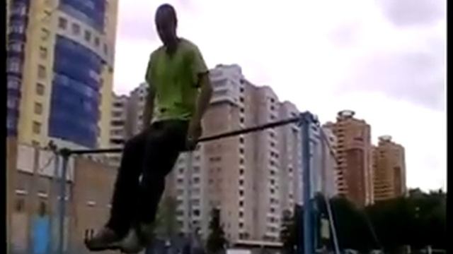 Сальто назад из седа отмахом | Butt Flip 2: ParkourpediA.ru