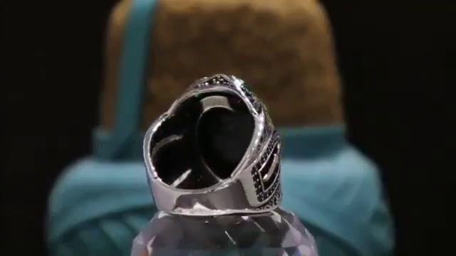 Инкрустация серебром с зеленым камнем Кольцо рисунок под эмалью смотреть онлайн