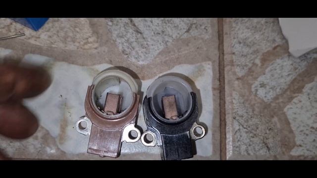 Щётки генератора Chrysler300c \ Dodge часть 1 смотреть онлайн