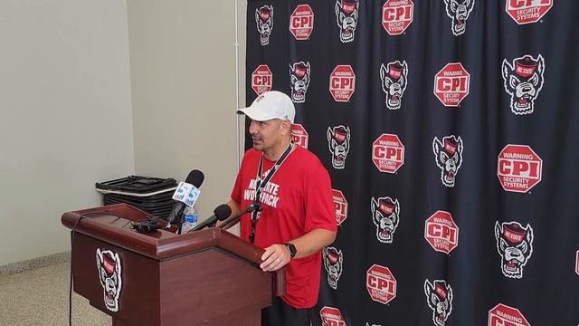 NC State DC Tony Gibson talks experience on defensive line, secondary смотреть онлайн