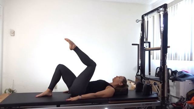 20 Minute Pilates Workouot | Post Natal Pilates & Diastasis Recti Safe | Back Pain Relief смотреть онлайн