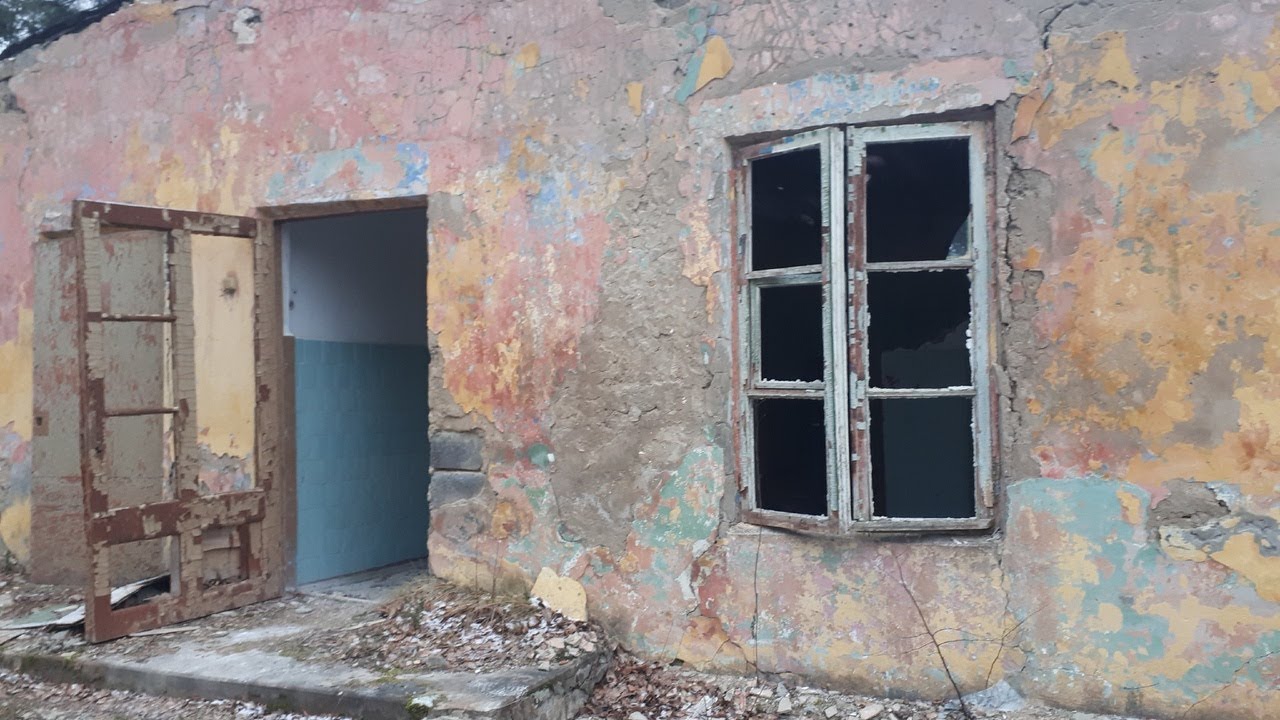 Заброшенный детский лагерь Семиозерка. Жуткое место. Не хотел бы я тут оказаться ночью смотреть онлайн