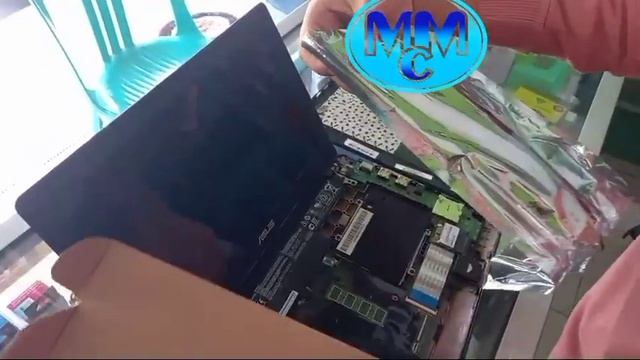 How to replace baterai asus x200ca//cara pasang baterai notebook asus x200ca смотреть онлайн