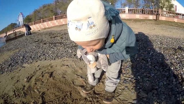 По городу со Львом смотреть онлайн
