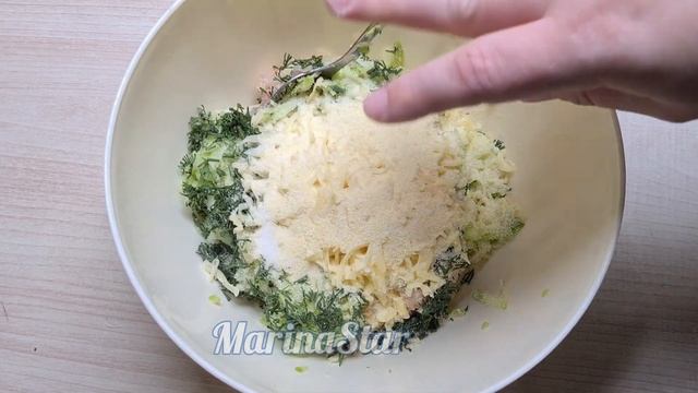 КАБАЧКИ НЕ ЖАРЮ, НЕ ПЕКУ !!! ВЕК ЖИВИ, ВЕК УЧИСЬ Смешайте Куриный фарш с КАБАЧКОМ Бесподобный РЕЦЕП смотреть онлайн