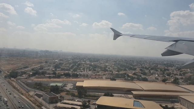 A380 Landing At Dubai International Airport (DXB) - Atterrissage à L'aéroport De Dubaï (DXB)