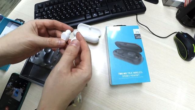 Беспроводные bluetooth наушники Celebrat w5 смотреть онлайн