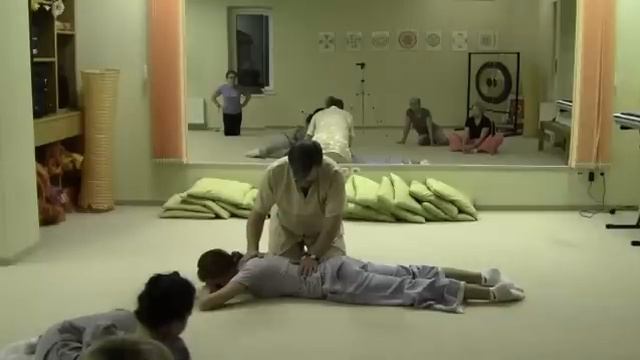 Цигун снимает боль в спине