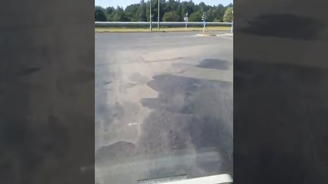 Polo без страха подрезает груженый 12тонный МАЗ смотреть онлайн