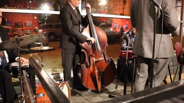 The New York Jazzharmonic TRIO:mini-monic plays "Stardust" смотреть онлайн