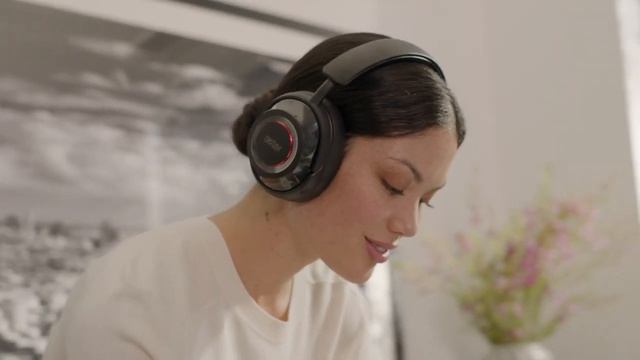 Mark Levinson 5909 headphones with Adaptive Noise Cancelling смотреть онлайн