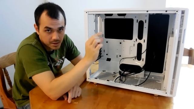 Manic Tech #0003: Fractal Design Define R5 ATX Mid Tower Review смотреть онлайн