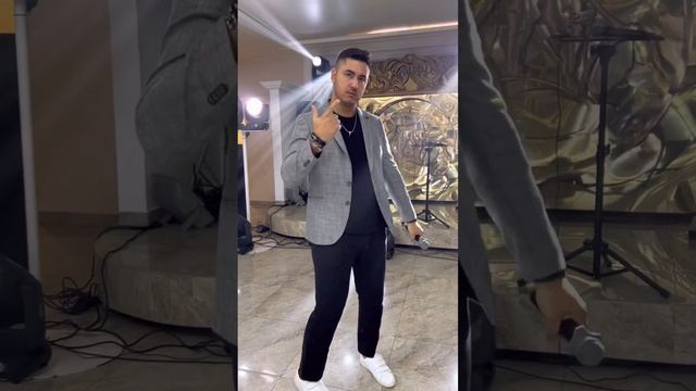 VLOG Анастасия Брухтий. Арик Думикян. Эрнест Оганесян смотреть онлайн