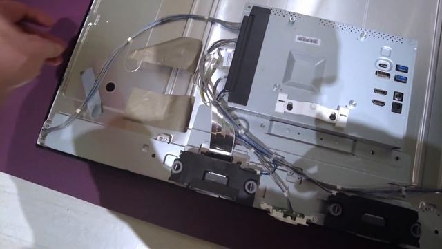 LG 32UL750 32" 4k Monitor - USB-C Buchse kaputt - Part 1 - Gehäuse öffnen смотреть онлайн