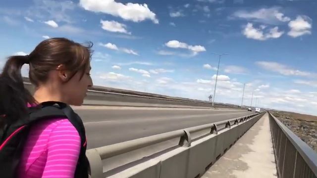 Aly's first BASE jump live смотреть онлайн