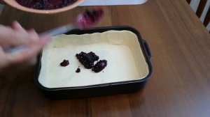 Пирог с черникой из слоенного теста//Простой рецепт//