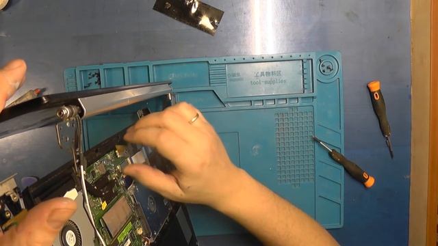 Разборка ноутбука Asus VivoBook S500C смотреть онлайн