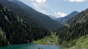 Кольсайские озера. Первое озеро. Туры по Казахстану.