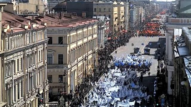 Первомайская демонстрация на Невском проспекте смотреть онлайн